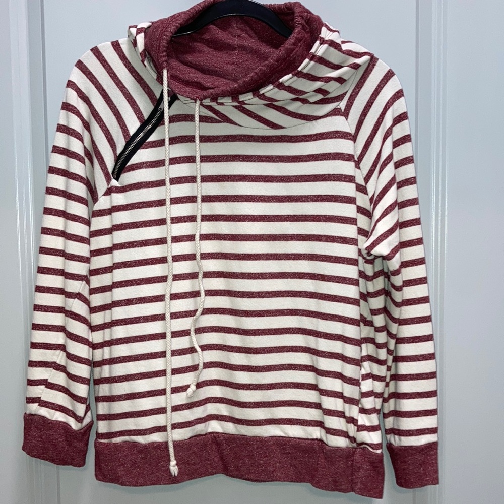 Stripped Burgundy and Cream Hoodie tie string to the side and zipper. Women